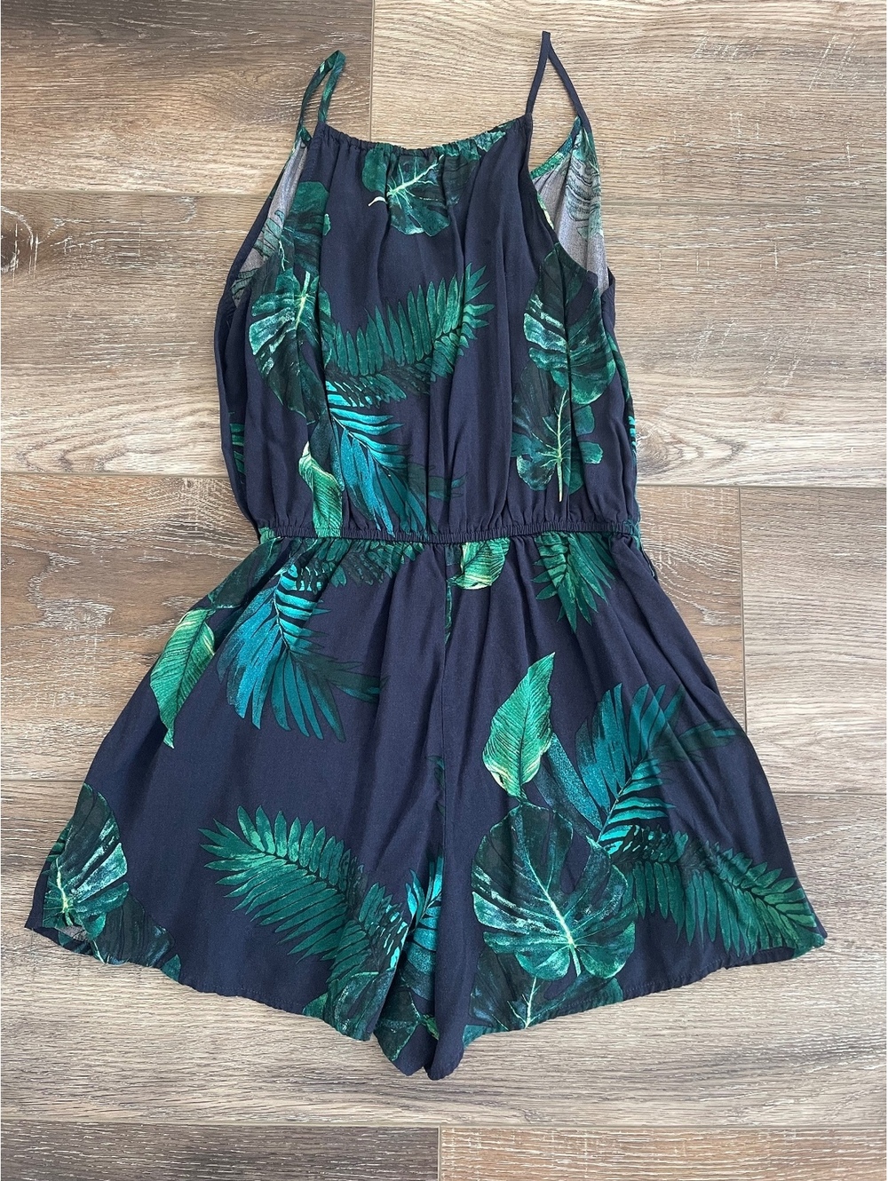Old Navy romper EUC size SP